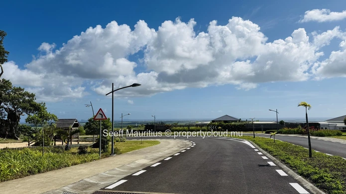 Vues sur les îles du nord – Mont Piton II Residential Estate