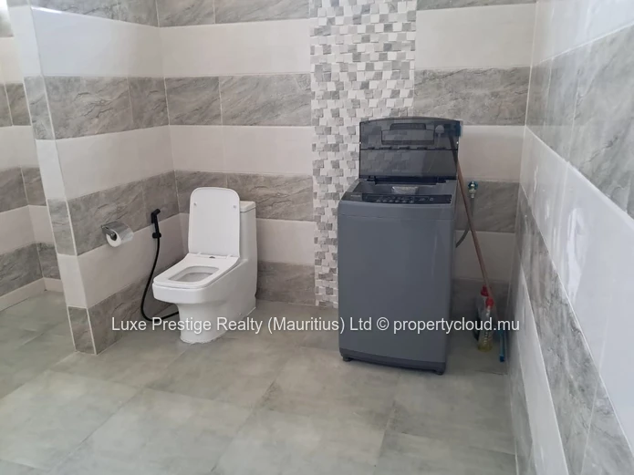 Modern 3-Bedroom Villa for Rent in Pointe aux Piments | Private Pool, Garden & Secure Walled Property