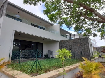 3 Bedroom Townhouse, Duplex