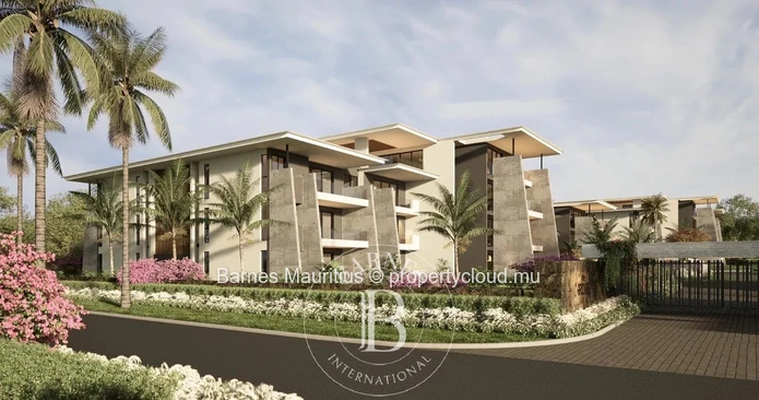 CASCAVELLE - New Ground Floor Apartment with Private Garden – 4 bedrooms