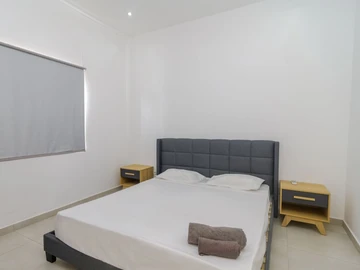 5 Bedroom Villa