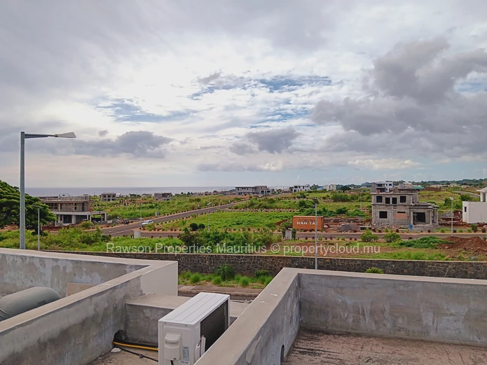 Newly Built 3-Bedroom House For Sale In Flic En Flac - Prime Location, Modern Design, Rooftop Views