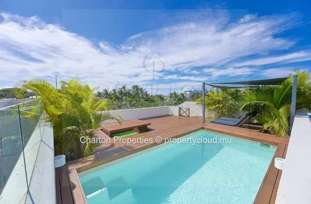 Penthouse 2 bedrooms with private rooftop in Pereybere - Contemporary elegance and tropical lifestyle