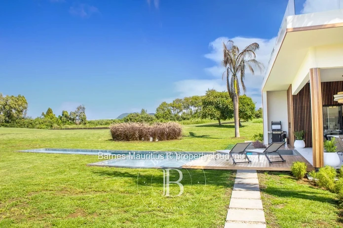 BEAU CHAMP – Villa familiale avec toit-terrasse et vue golf – 3 chambres