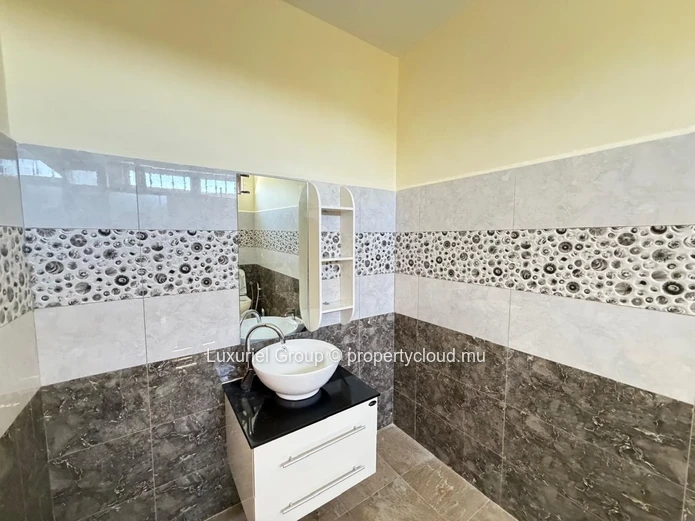 Spacious 4-Bedroom House For Rent In Grand Gaube