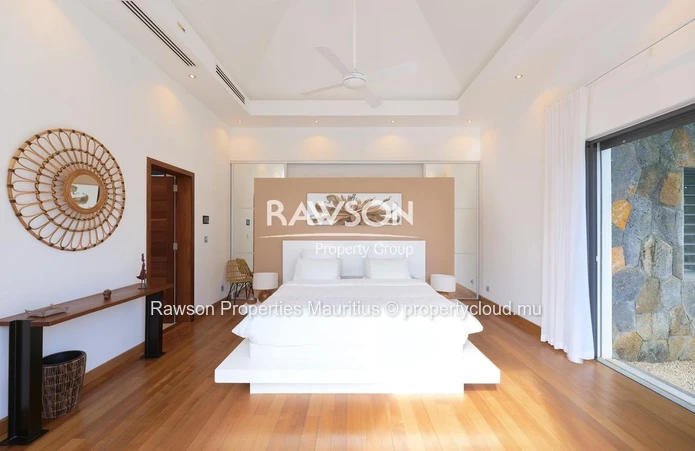 Villa 4 Chambres | Piscine Et Jardin Privés | Pereybere | Accessible Aux Étrangers | €