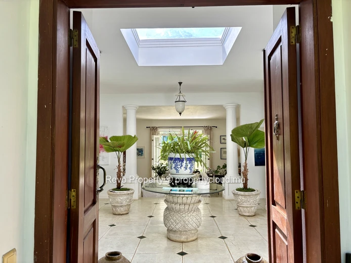 Stunning Home in Moka