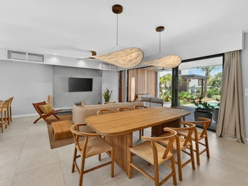 4 Bedroom Villa