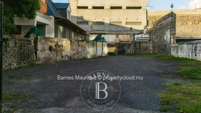 PORT LOUIS - Plot of Land for Sale - 241.14 sqm