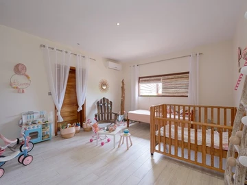 4 Bedroom Villa