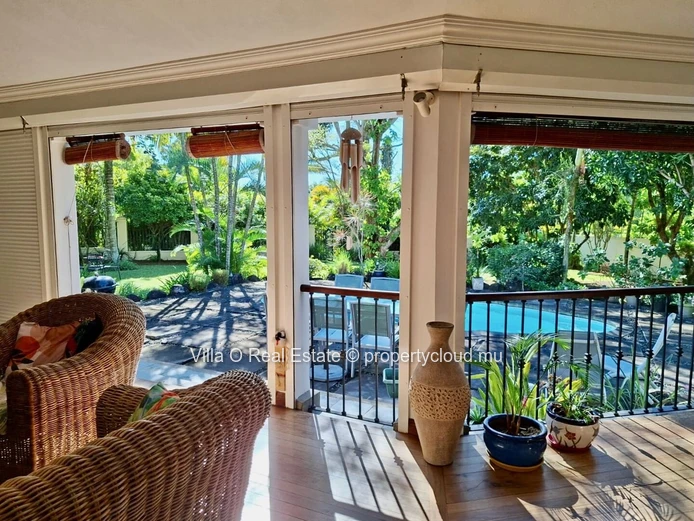 Located in a secure residential estate, this wonderful home is perfect for those seeking an old-style Mauritian feel,...