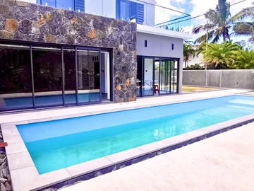 4 Bedroom Villa