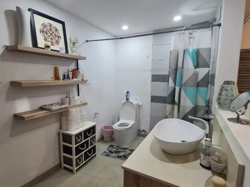 5 Bedroom Villa