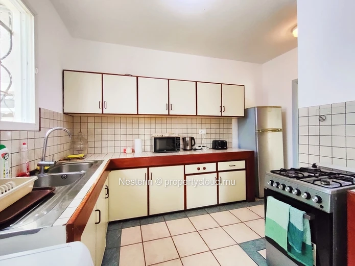 4-bedroom townhouse on beachfront 
