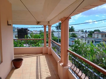 9 Bedroom Apartment