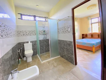 4 Bedroom Villa