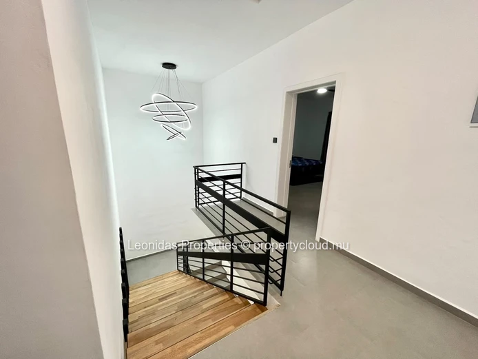 Magnifique villa neuve de 4 chambres en suites 