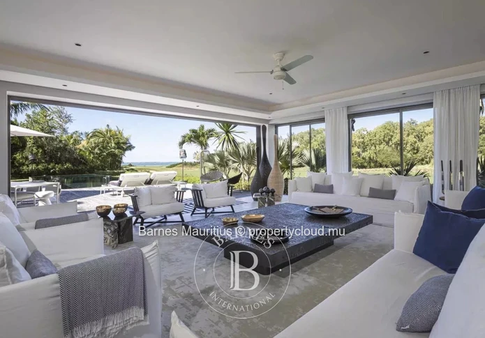 ANAHITA GOLF RESORT – Villa de 5 chambres avec une vue mer exceptionnelle