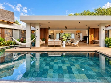 5 Bedroom Villa