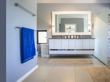 4 Bedroom Townhouse, Duplex