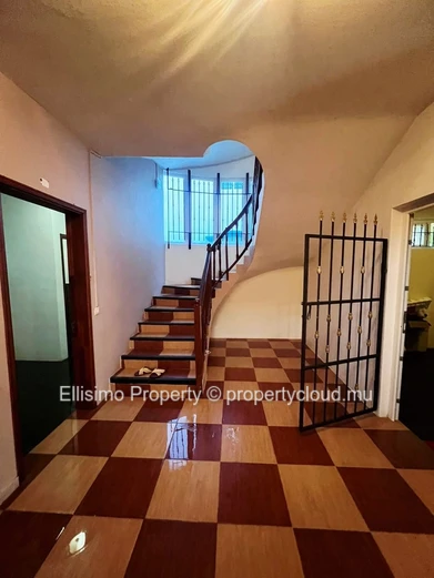 FOR RENT | Charming 3-Bedroom House with Private Pool | Calodyne