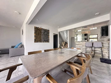 3 Bedroom Townhouse, Duplex