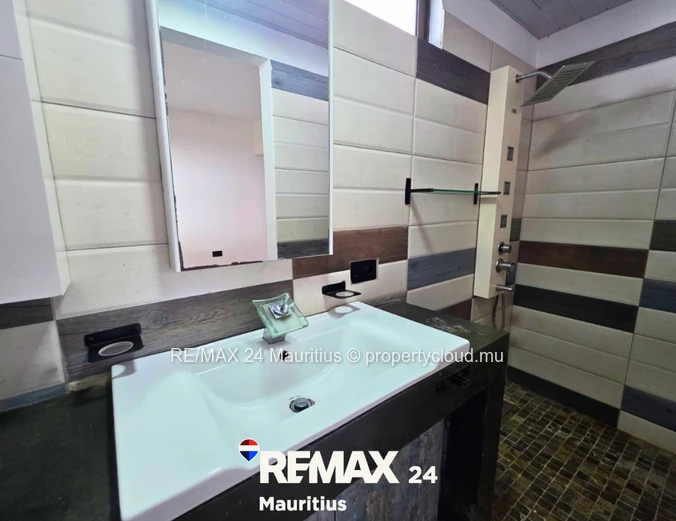 Villa moderne 5 chambres en suite – Morcellement Mountain View, Vacoas