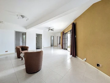 7 Bedroom House