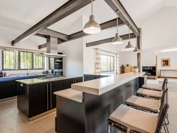 4 Bedroom Villa