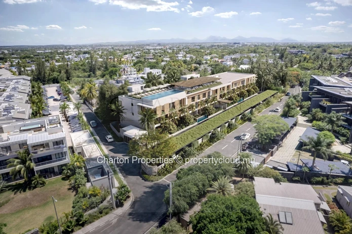 2-bedroom apartment in the heart of Péreybère, just steps from the lagoon