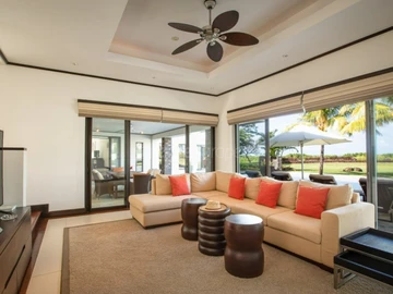 5 Bedroom Villa