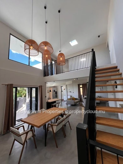 A Vendre - Villa dans un gated community sécurisé à Albion