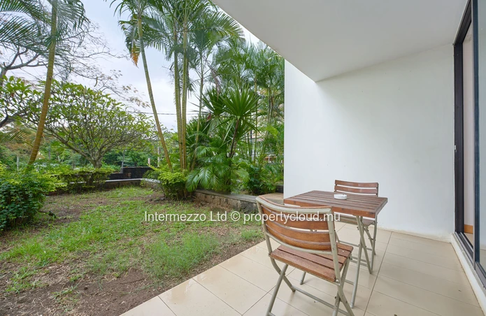 Appartement G+2 à vendre Mon Choisy – Plage à pied – 11,2M Rs