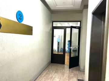 Bureau de 4 Chambres