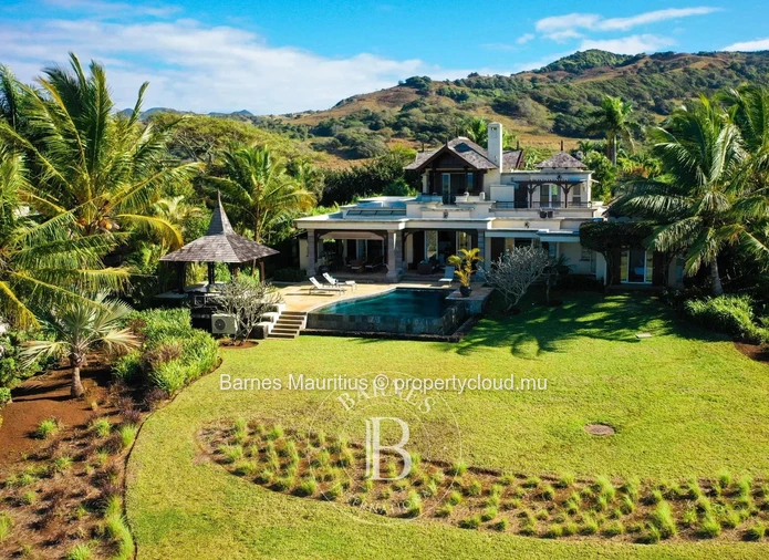 BEL OMBRE - VEFA - Villa avec vue sur le golf et les montagnes - 3 chambres