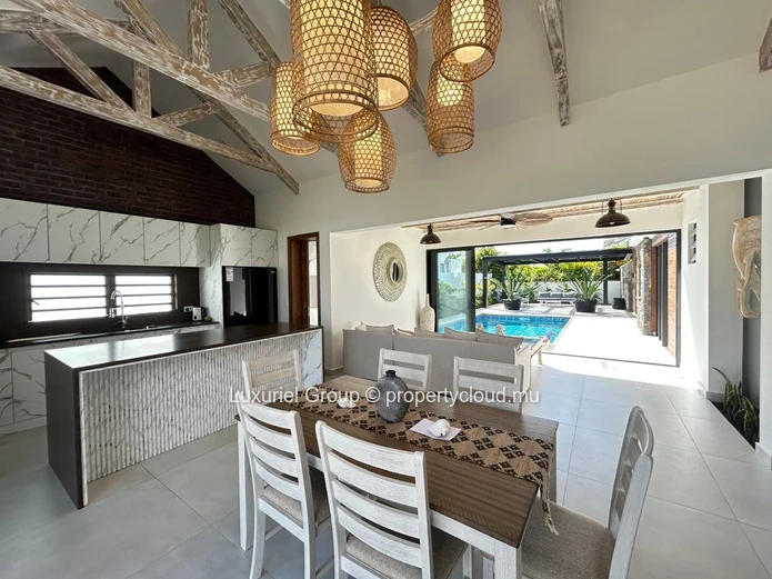 Élégante villa 3 suites avec jardin – Mont Mascal