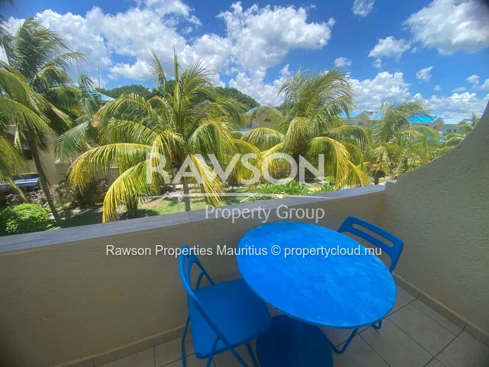 Duplex de 3 Chambres à Vendre à Flic en Flac