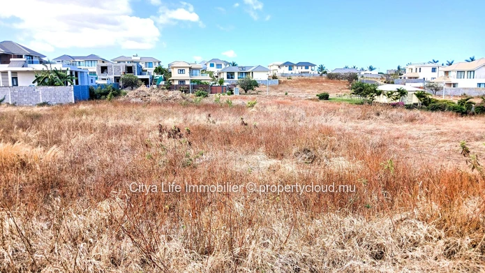 À Vendre – Terrain avec Vue Mer à Jardin d’Anna, Flic en Flac