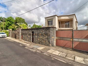 7 Bedroom House
