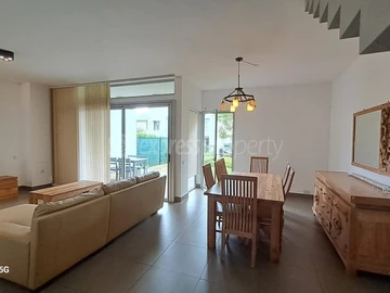 6 Bedroom Townhouse, Duplex