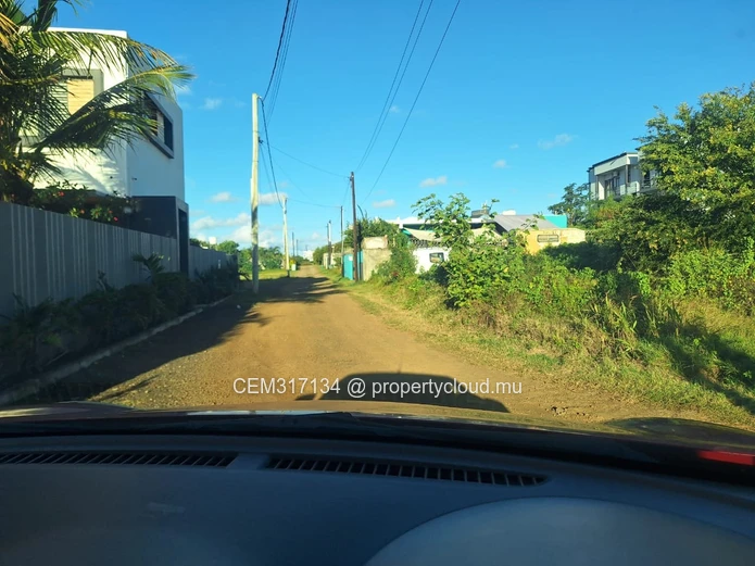 20 Perches Residential Land for Sale – Grand Baie 