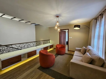 6 Bedroom Villa