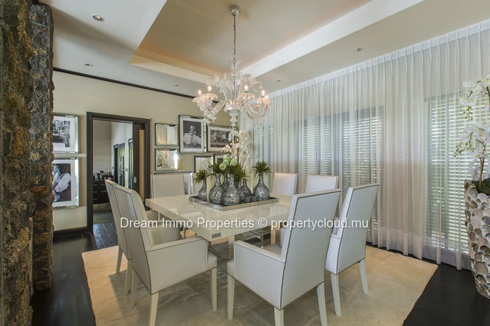 Villa de prestige 4 chambres en suite au cœur du domaine d’Anahita avec vue golf & mer – Ile Maurice
