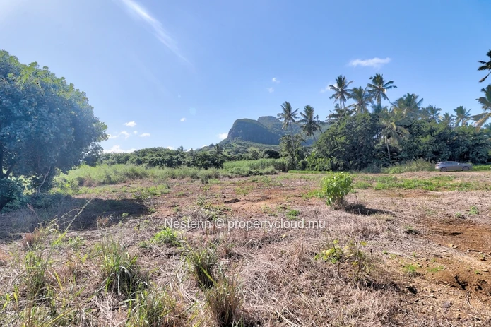  Waterfront plot of land of 44,672 m² with panoramic views of the southern islands.