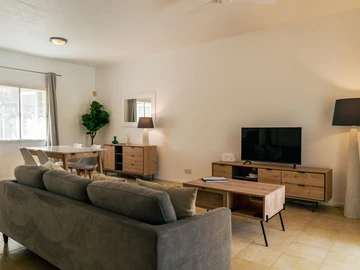 2 Bedroom Townhouse, Duplex