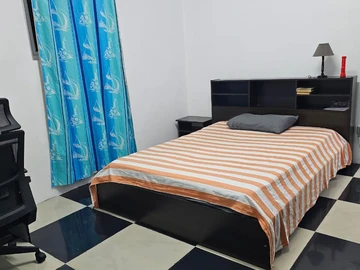 7 Bedroom Apartment