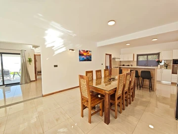 4 Bedroom Villa