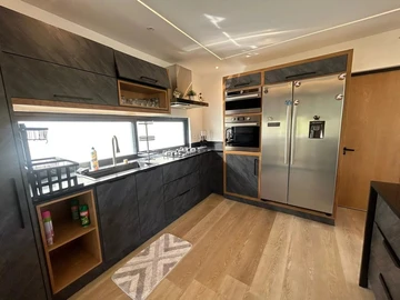4 Bedroom Villa