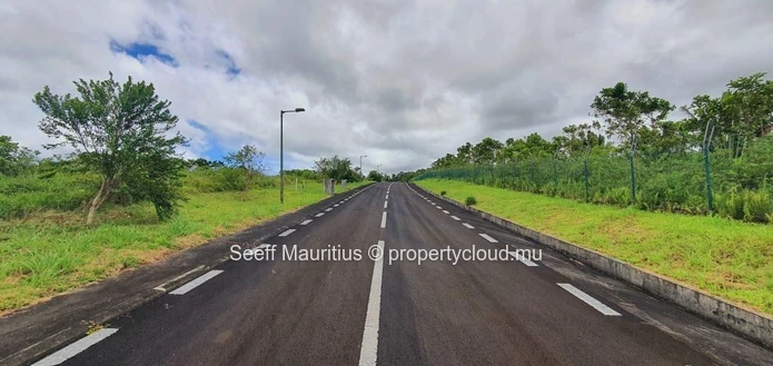 Opportunité exclusive dans un Domaine de Golf avec vue sur les montagnes