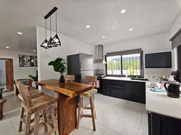 4 Bedroom Villa